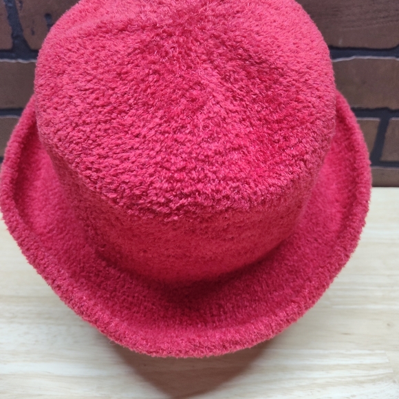 Signature Studio red bucket hat one size - Picture 3 of 11